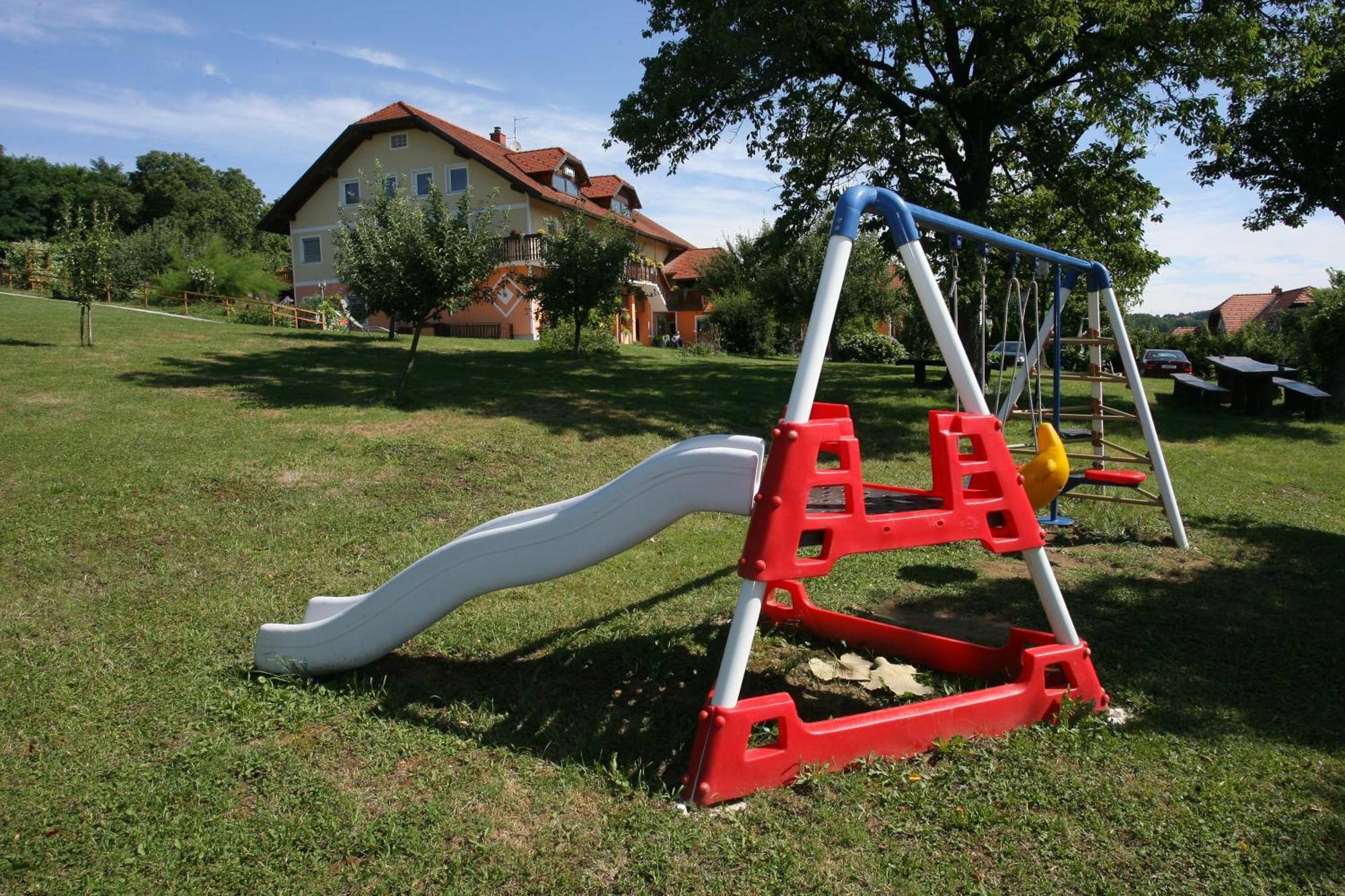 Panorama B&B Ptuj Bagian luar foto